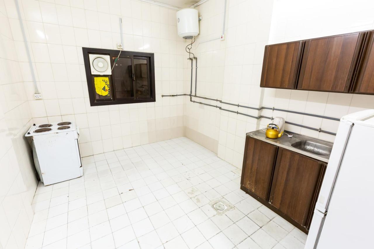 Al Eairy Furnished Apartments - Al Bahah 4 Екстериор снимка